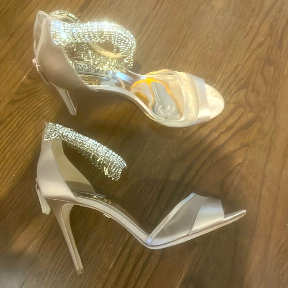 Used once for a wedding.